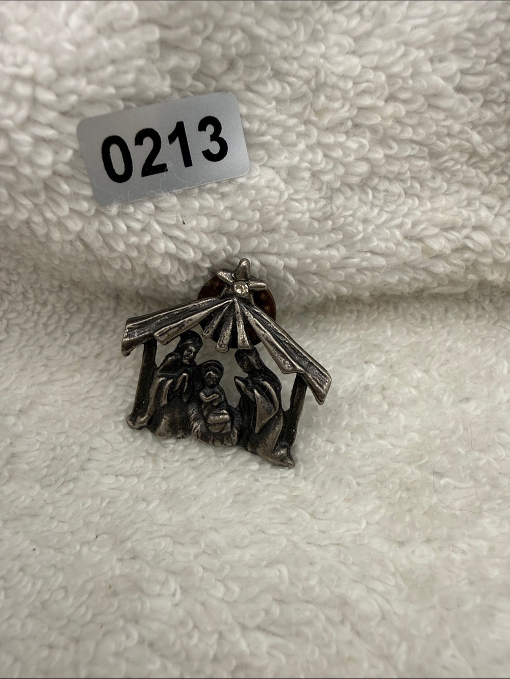 Pewter “Hastings” Nativity Scene Brooch - Classic Holiday Pin